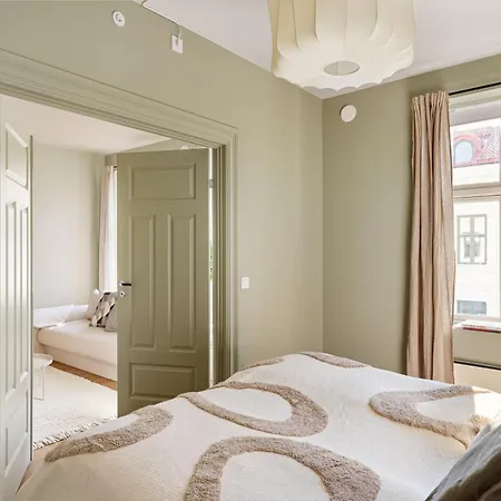Dinbnb Gruenerlokka I 2-bedroom With Double Queen & Balcony Apartment
