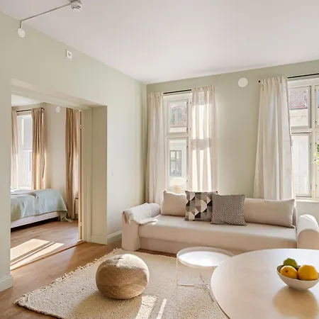 Dinbnb Gruenerlokka I 2-bedroom With Double Queen & Balcony * Oslo