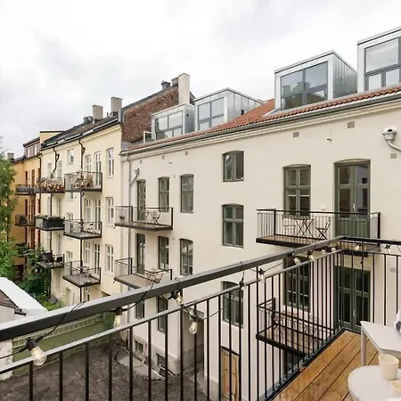 Dinbnb Gruenerlokka I 2-bedroom With Double Queen & Balcony Oslo