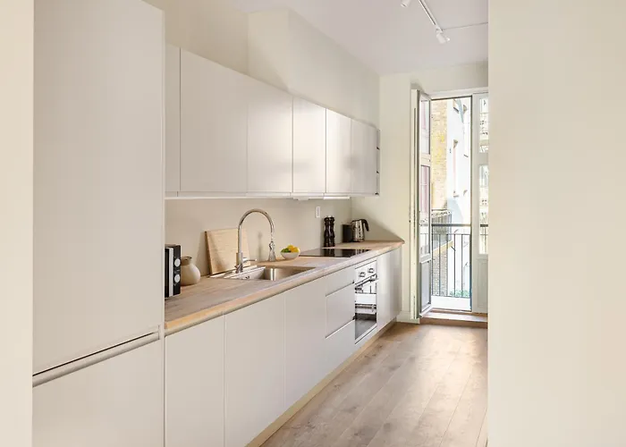 Lokka I 2-bedroom With Double Queen & Balcony Oslo