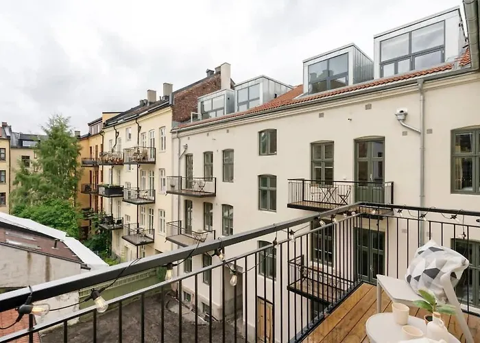 Lokka I 2-bedroom With Double Queen & Balcony Oslo