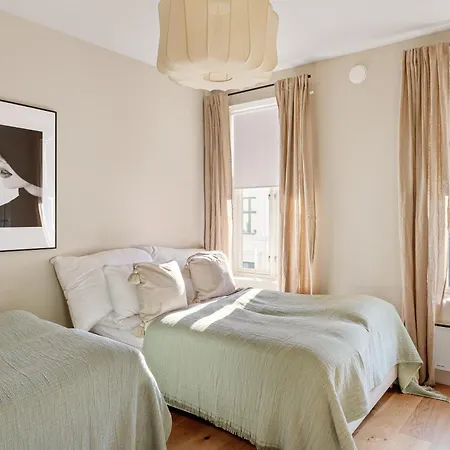 Lokka I 2-bedroom With Double Queen & Balcony